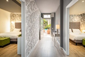 Phòng 4 | Minibar, két bảo mật tại phòng, bàn 