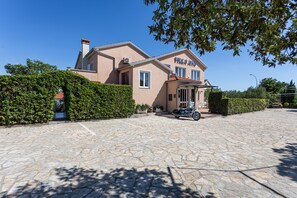 Exterior - Bed &Breakfast  VILLA ANA  (krk)