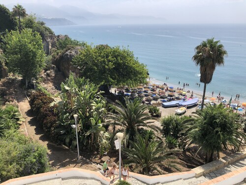 Finca with panoramic views, detached, private pool and garden, renovated