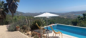 Finca with panoramic views, detached, private pool and garden, renovated