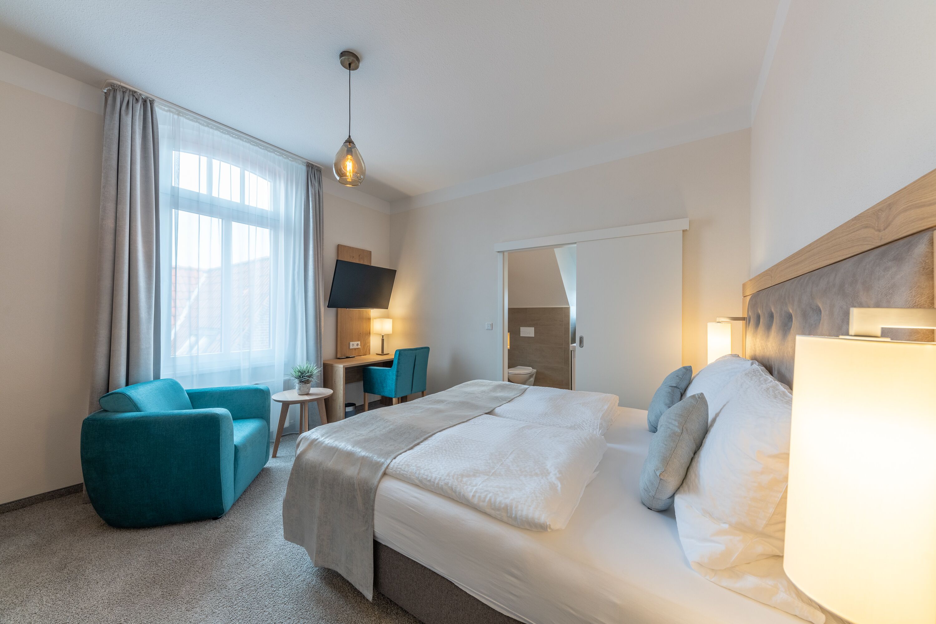 superior double room | soundproofing, free wifi, bed sheets