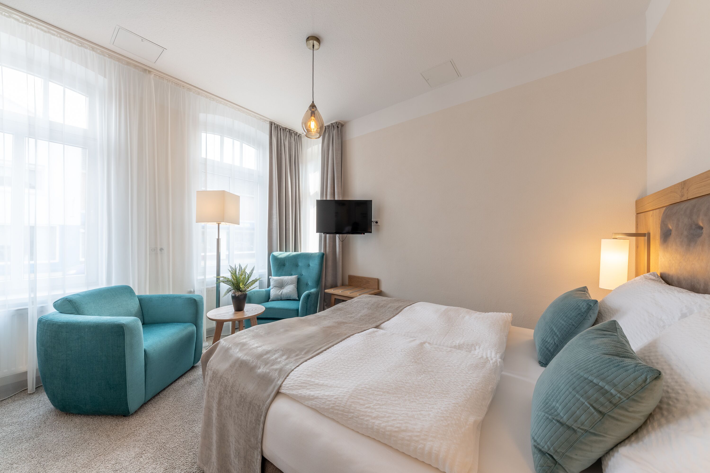 standard double room | soundproofing, free wifi, bed sheets