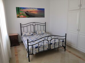 3 bedrooms, WiFi