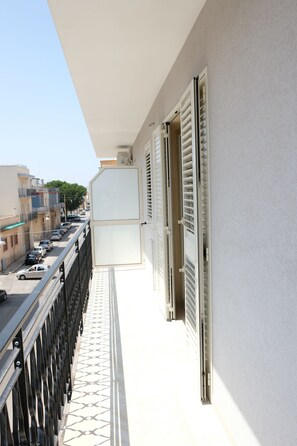 City view from property - B&B A Pochi Passi (Polignano a Mare)