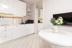 Fridge, microwave, stovetop, dishwasher - Tartaczna 2 | Stylish Studio | Old Town Gdansk (Gdansk)