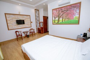 Double Room | Minibar, desk, laptop workspace, free WiFi - Thien An Hotel (Can Tho)
