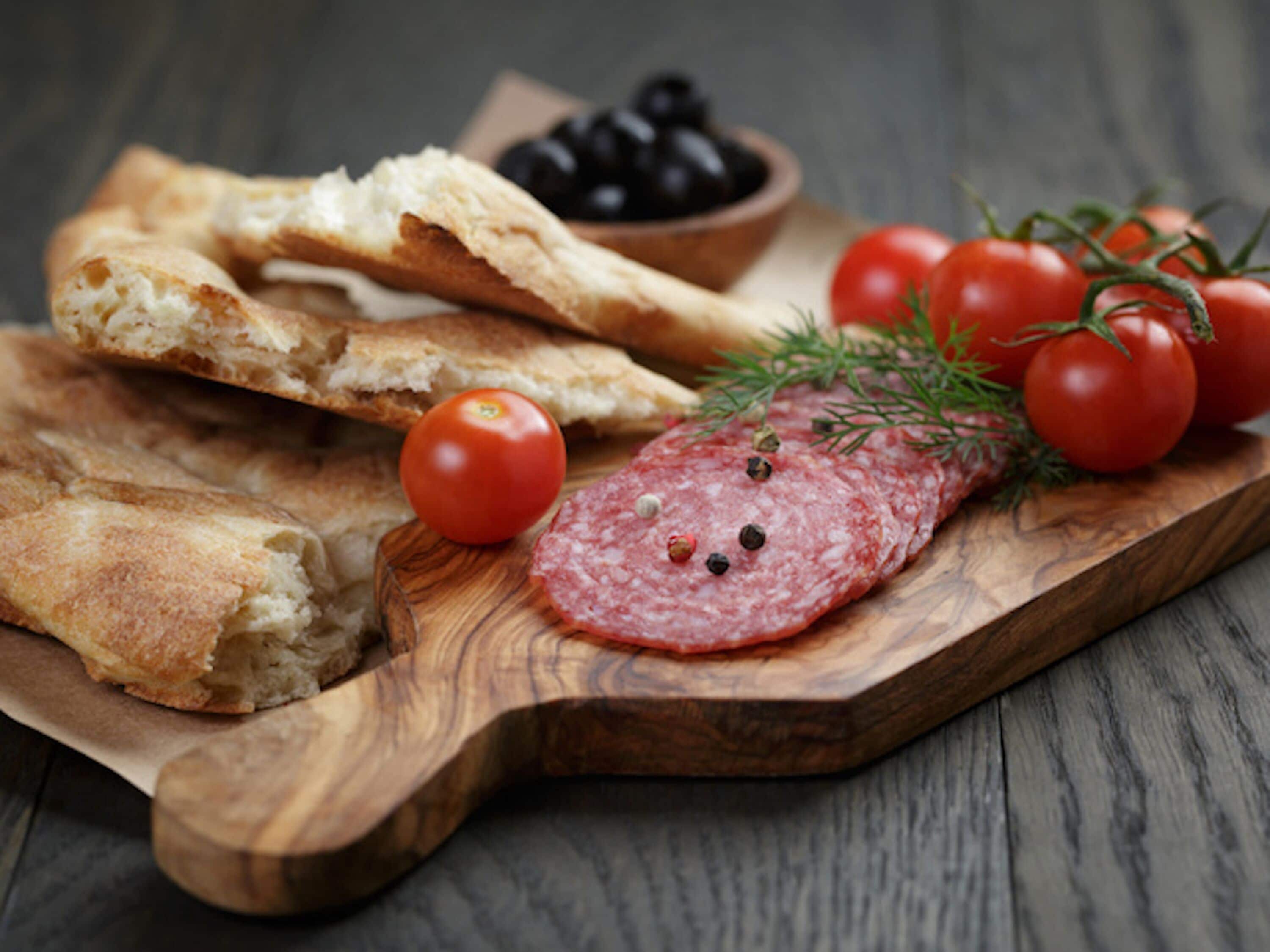 Alimentos y bebidas