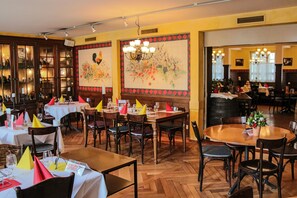 Tägliches kontinentales Frühstück gegen Gebühr