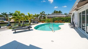 Unclassified image, 4 of 25, button - Waterfront 2BR/2.5BA Marco Island home with pool and waterfront views (Marco Island)