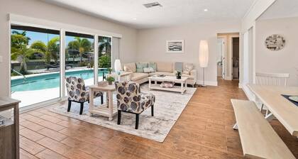 Waterfront 2BR/2.5BA Marco Island home with pool and waterfront views