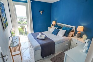 2 bedrooms, iron/ironing board, free WiFi, bed sheets - Palma Fiesta Apartment by Hello Homes Sitges (Sitges)