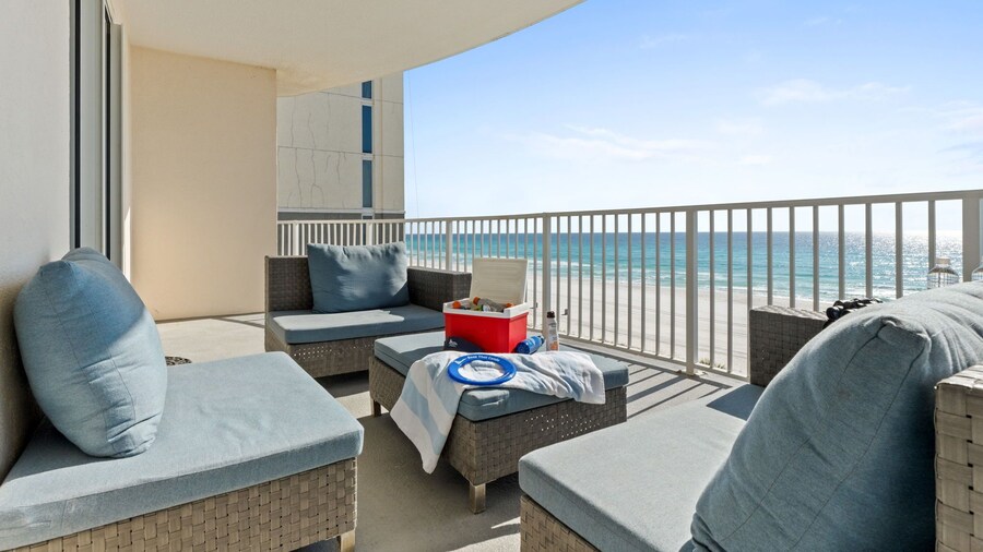 Twin Palms by Book That Condo