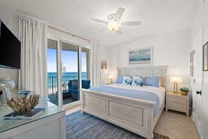 Condo, 2 habitaciones, balcón, vista al océano (601) | 2 habitaciones, decoración personalizada y muebles diferentes 