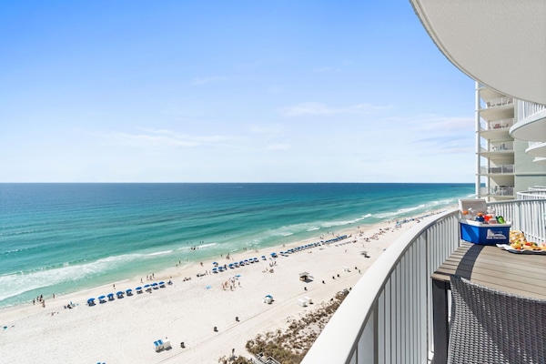 Condo, 2 Bedrooms, Balcony, Ocean View (1404) | Teres/patio