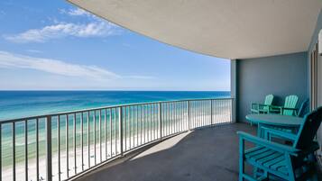 Condo, 2 Bedrooms, Ocean View (1604) | Balcony