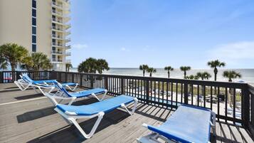 Sundeck