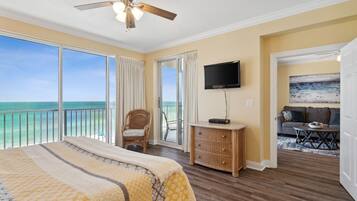 Appartement, 2 slaapkamers, balkon, uitzicht op zee (604 + Bunk Room) | Luxe beddengoed, individueel gedecoreerd, individueel gemeubileerd