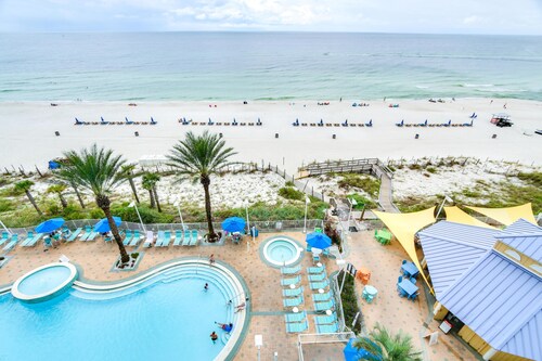 Horizon South by Book That Condo