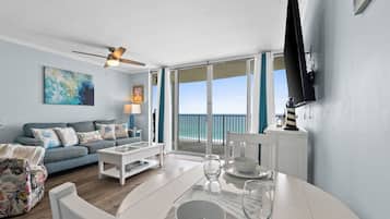 Condo, 1 Bedroom, Ocean View (805-1) | Spiseområde på rommet