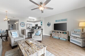 Condo, 1 Bedroom, Balcony, Ocean View (1104) | Living area
