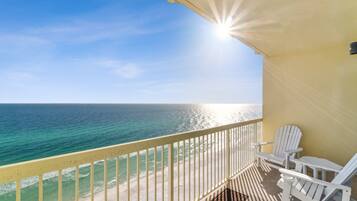 Condo, 1 Bedroom, Balcony, Ocean View (1504) | Balcony