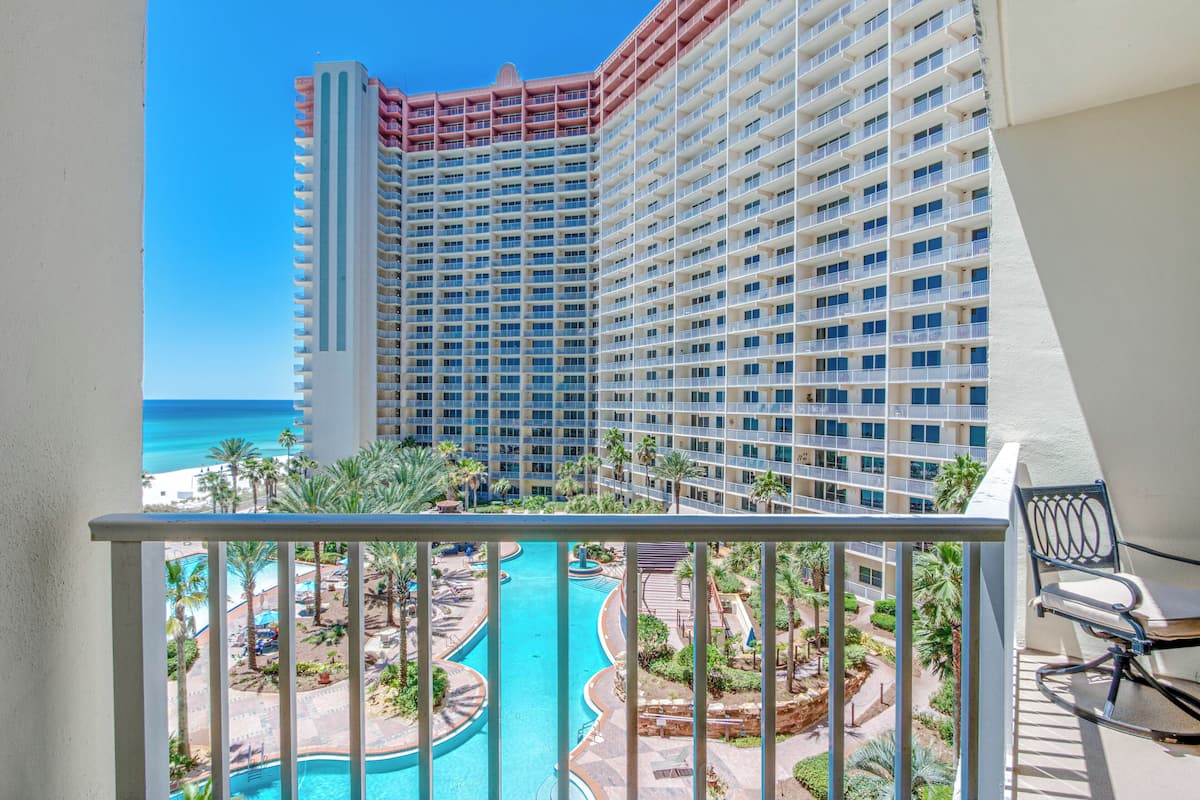 Deluxe Condo, 3 Bedrooms, Balcony, Ocean View (622) | View from room