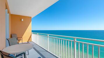 Condo, 2 quartos, sacada, vista para o oceano (1702 W) | Terraço/pátio