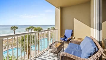 Condo, 2 phòng ngủ (406 Tower I) | Ban công