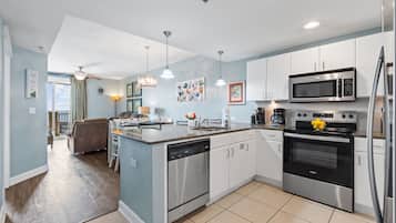 Condo, 2 Bedrooms (405 Tower II) | Private kitchen | Full-size fridge, microwave, oven, stovetop