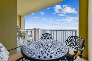 คอนโด, 2 ห้องนอน (1905-1) | วิวระเบียง