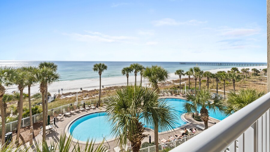 Grand Panama Beach Resort by Book That Condo