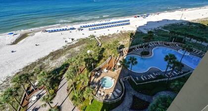 Grand Panama Beach Resort by Book That Condo