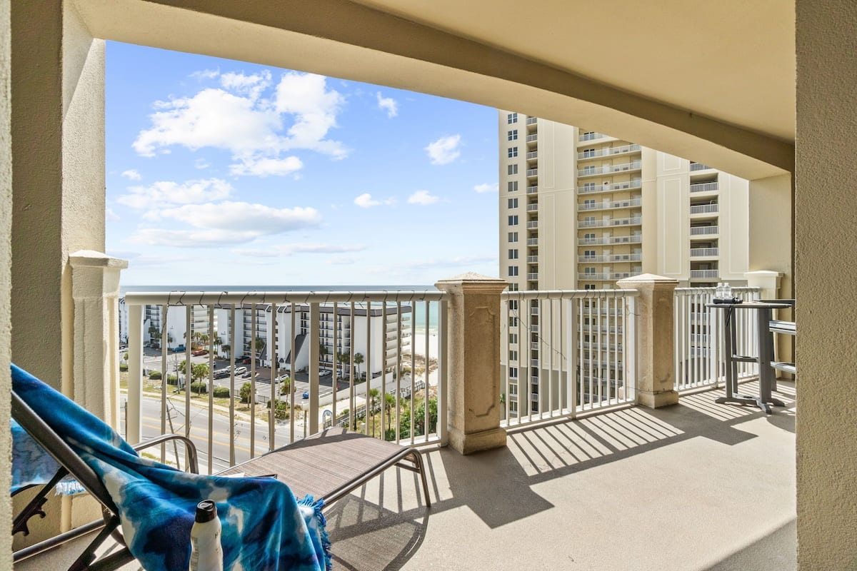 Condo, 2 Bedrooms (405 Tower II) | Terrasse/Patio