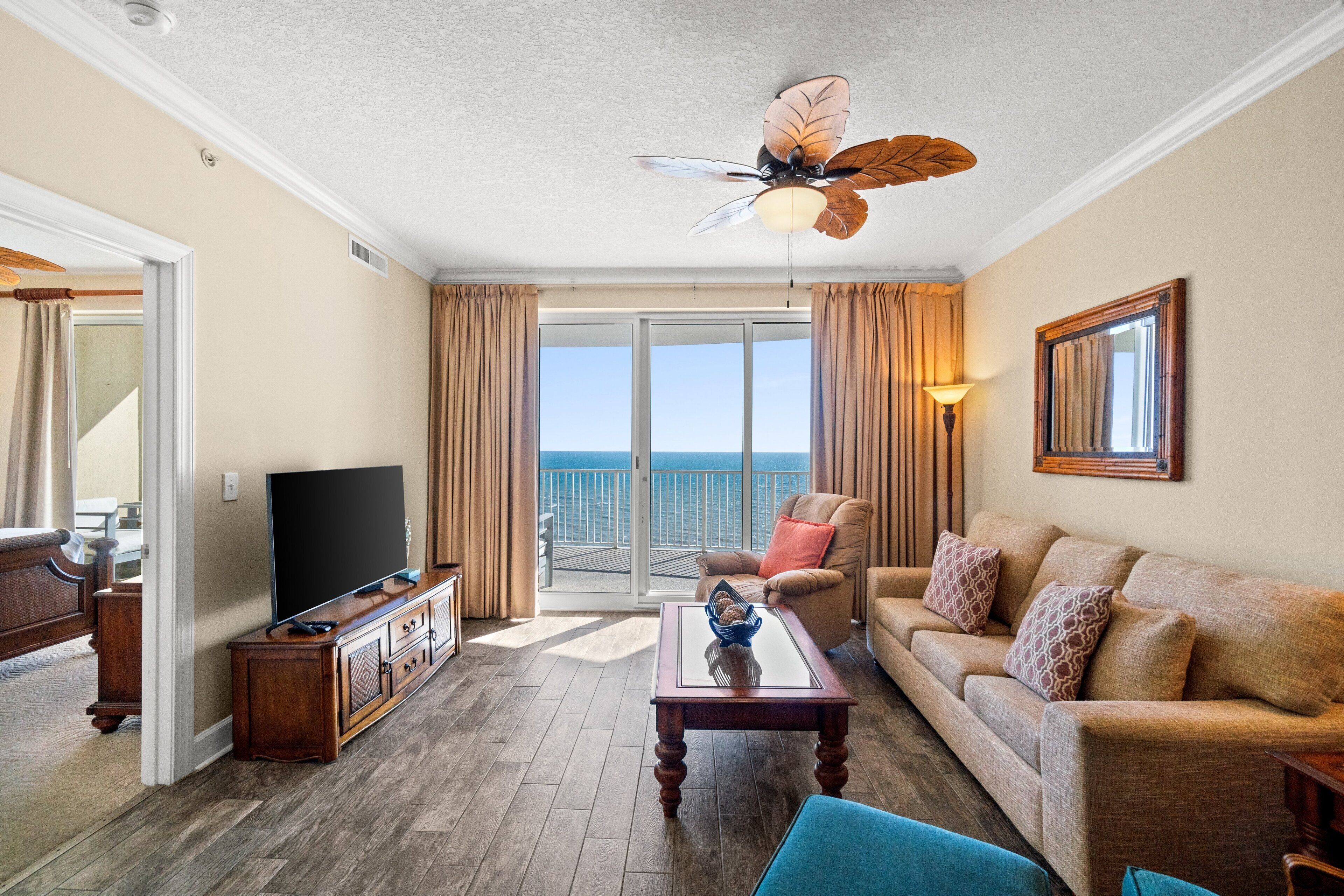 Condo, 2 Bedrooms, Balcony, Ocean View (1801) | Living area