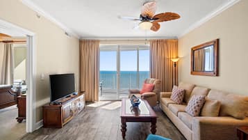 Condo, 2 Bedrooms, Balcony, Ocean View (1801) | Living area
