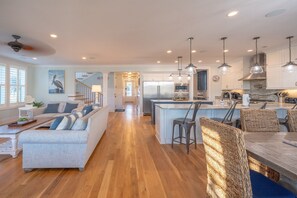 Interior - 6-Bedroom Luxury House with Pool, Steps to Beach (Isle of Palms)