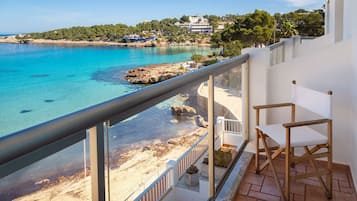 Habitación doble, vista al mar | Terraza o patio