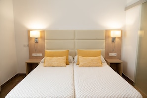 In-room safe, free WiFi, bed sheets