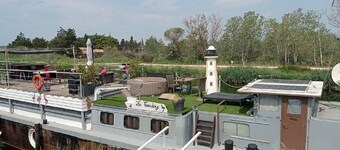 ATYPICAL AND UNUSUAL STAY ON OUR PENICHE LA CORADINE WITH SPA ON REQUEST