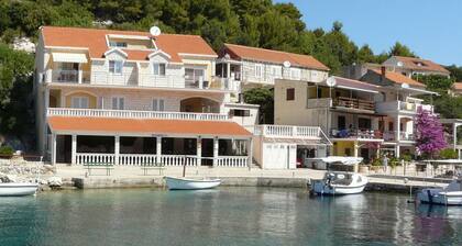 SEA - crystal clear sea and pure relaxation