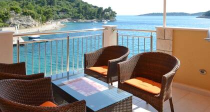 SEA - crystal clear sea and pure relaxation