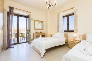 3 bedrooms, iron/ironing board, free WiFi, bed sheets