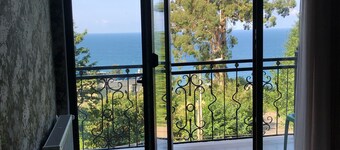 Villa Kolkhi - Private House for Family and Friends Gatherings