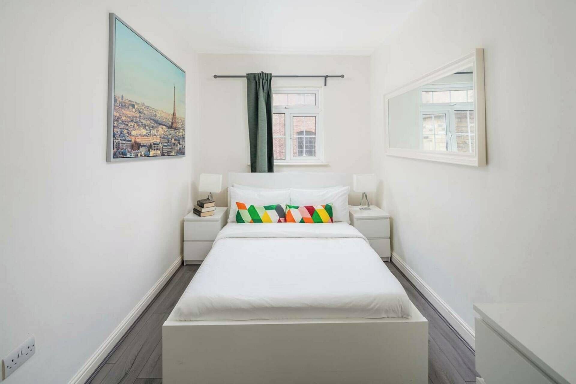 2 habitaciones, tabla de planchar con plancha, internet y ropa de cama 