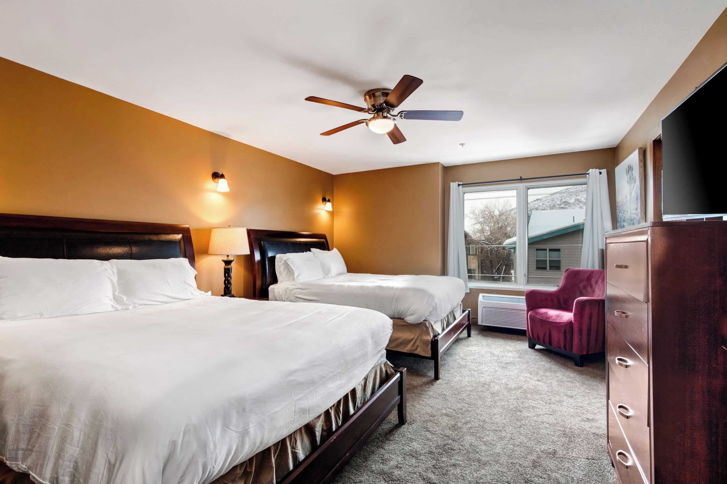 10 bedrooms, iron/ironing board, WiFi, bed sheets