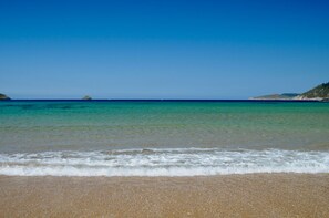 Plage à proximité, chaise longue