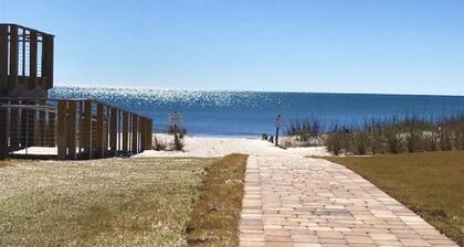 Shuckers & Beaches! In Beautiful Mexico Beach, FL