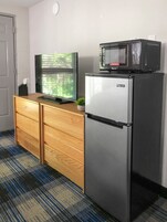 Escritorio, espacio para trabajar con laptop y wifi gratis 