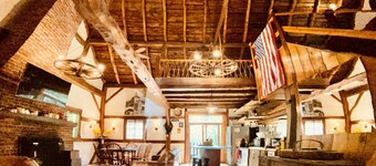 One of a kind VT Renovated Barn- Cozy- All Season Family/Friend/Couples Retreat