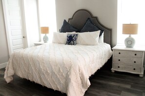 4 bedrooms, iron/ironing board, free WiFi, bed sheets